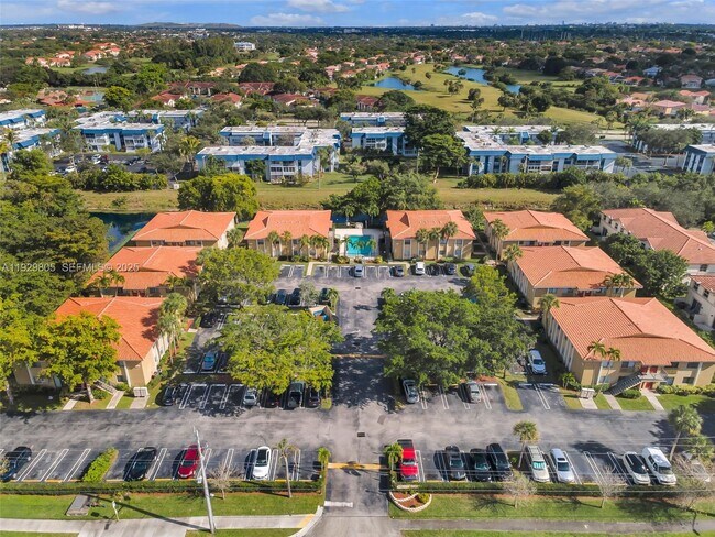 Building Photo - 2651 Riverside Dr