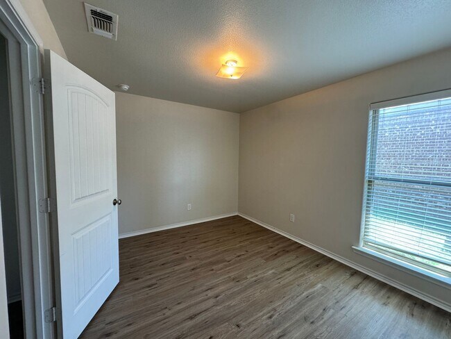Building Photo - Available House in Windstone