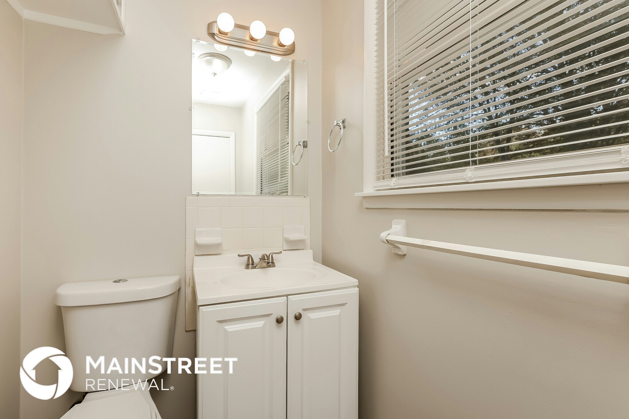 Building Photo - 7925 Stallion Dr