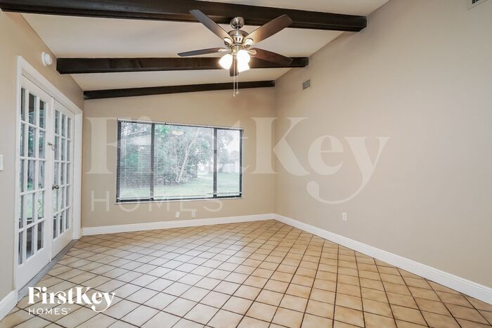 Building Photo - 21515 Beaverton Ave