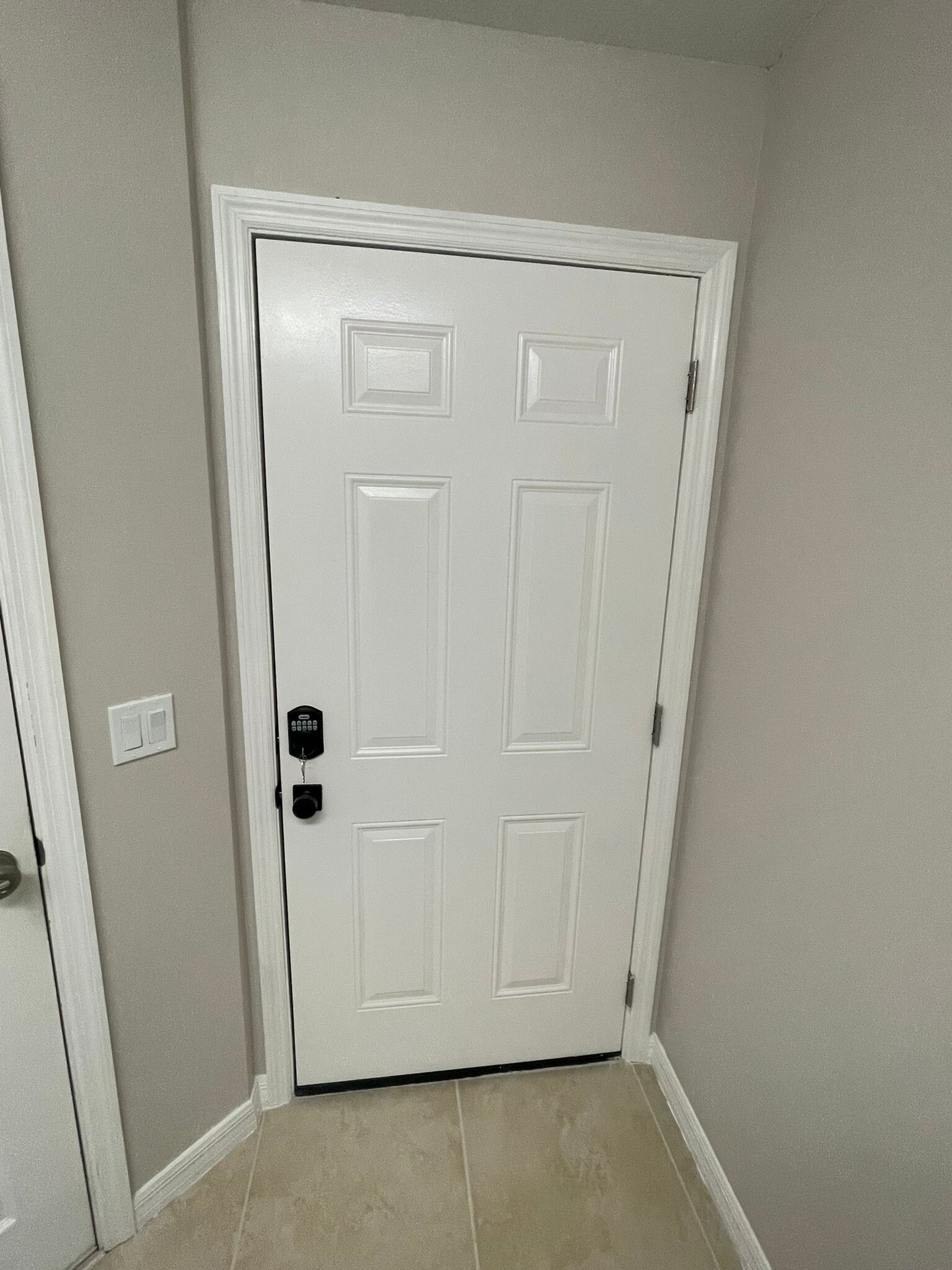 Entry steel door with deadbolt - 13308 Phoenix Dr