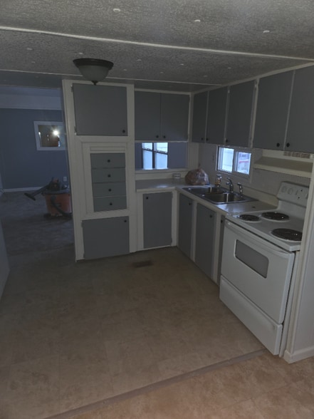 Building Photo - 8464 Cleveland Ave NW