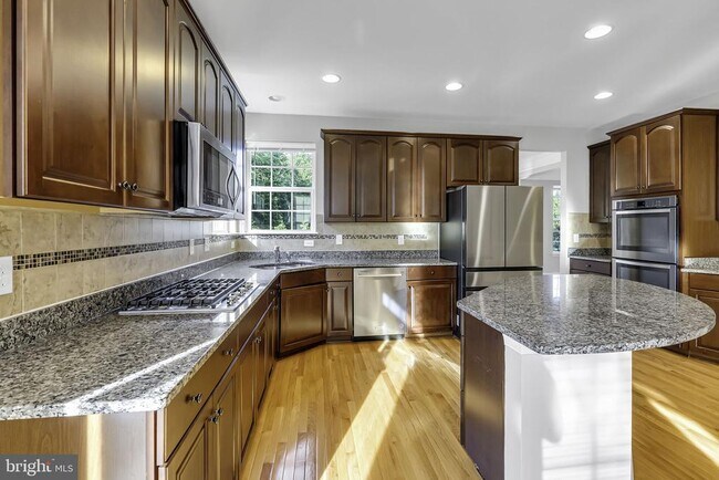 Building Photo - 40560 Aldie Springs Dr