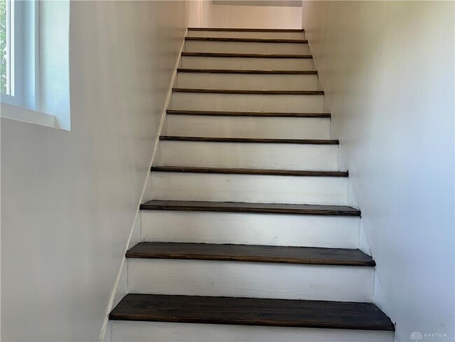 Building Photo - 2520 Harshman Rd