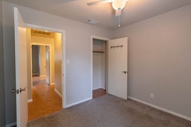 Building Photo - Charming 3 bed 2 bath Home in NW Austin!