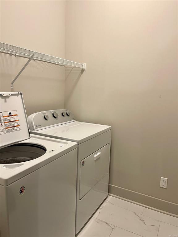 Building Photo - 4924 Upper James St