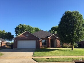 Building Photo - Gorgeous 4 Br Plantation Trace 71112 Home ...