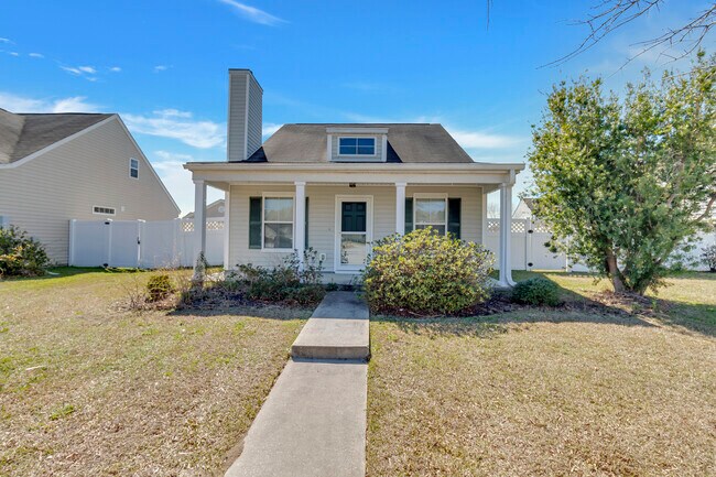 Primary Photo - 19 Bushwood Dr