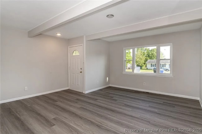 Building Photo - 675 Wiltshire Rd