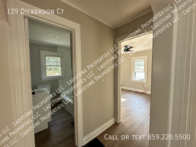 Building Photo - 129 Dickerson Ct