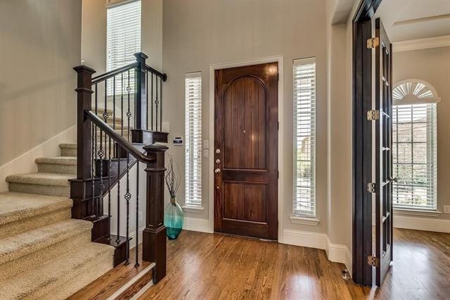 Building Photo - 7027 Nueces Dr