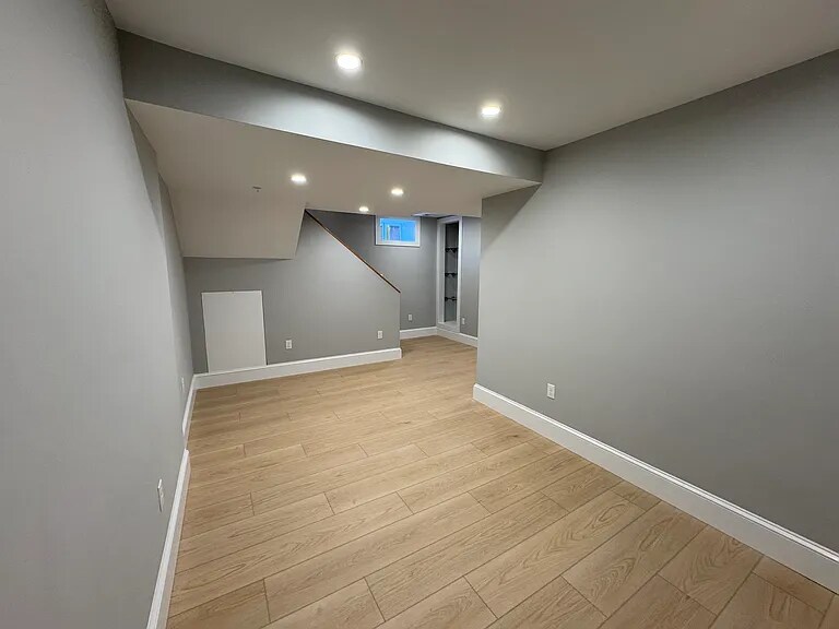 Building Photo - 86 Orchard St