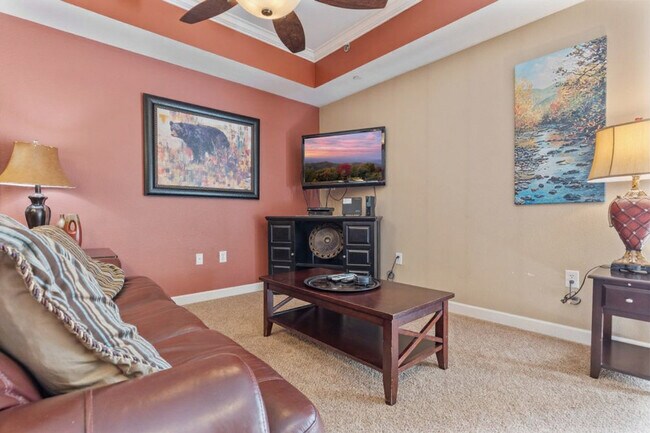 Building Photo - 1410 Hurley Dr