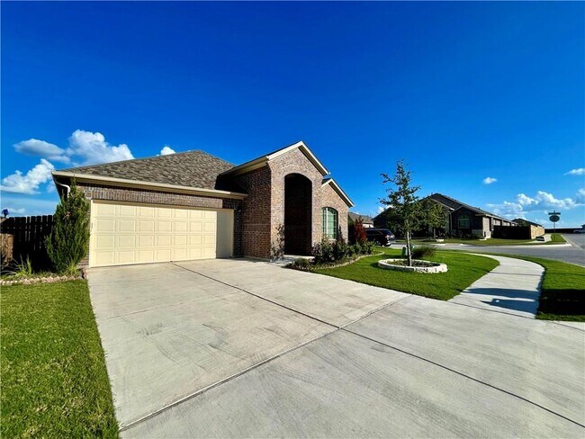 Building Photo - 18301 Calasetta Dr