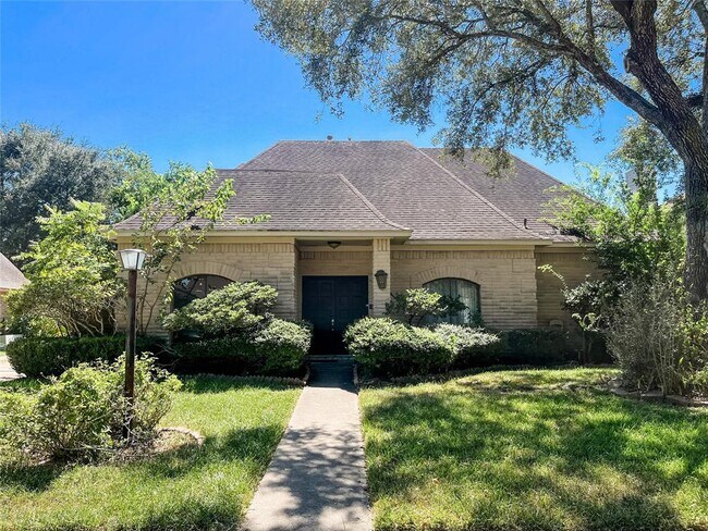 Primary Photo - 2115 Redcliff Dr