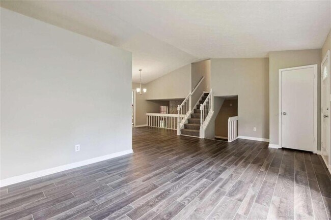 Building Photo - 1819 Singer Way