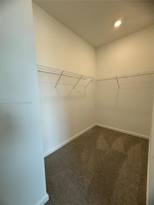 Building Photo - 4286 Efendi Dr