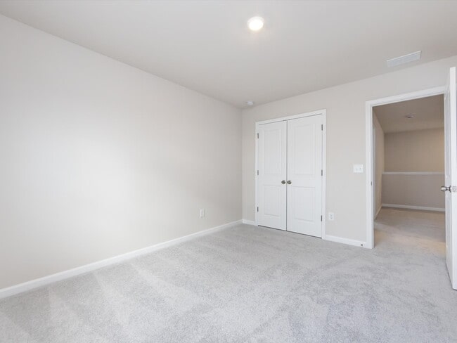 Building Photo - 1048 Old Trade St