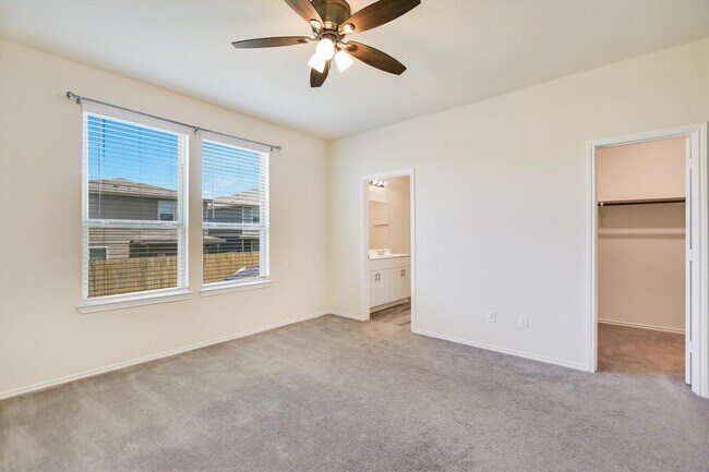Building Photo - 216 The Duke Dr