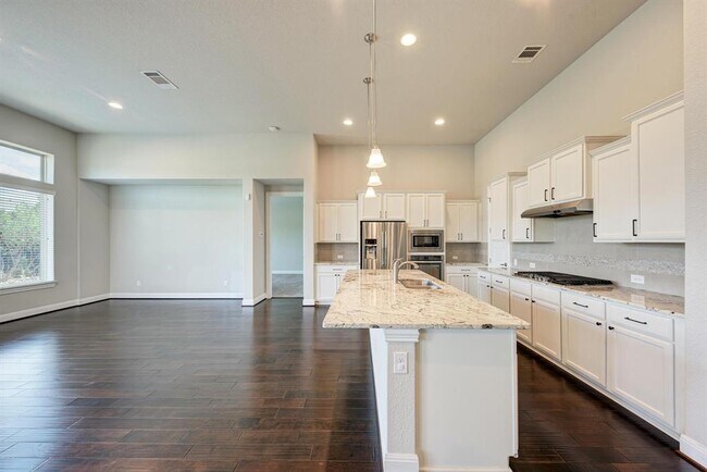 Building Photo - 2416 Echo Park Dr