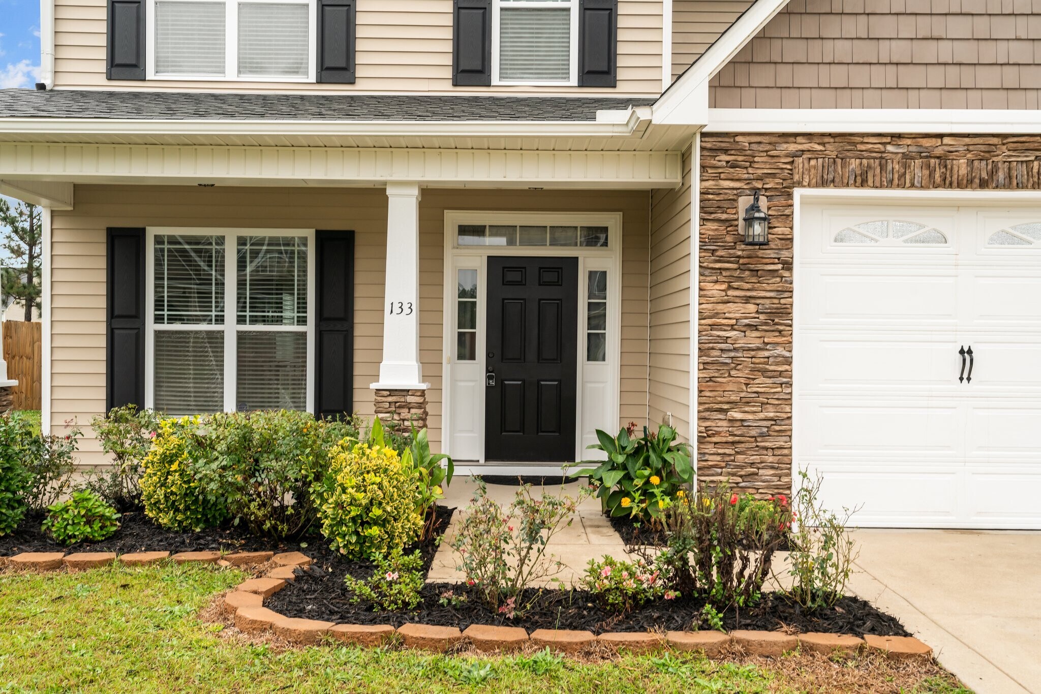 Building Photo - 133 Lockwood Dr