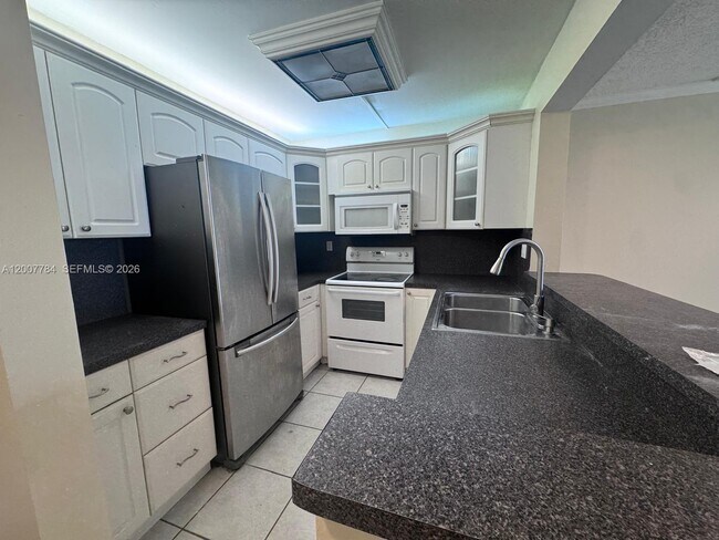 Building Photo - 4273 NW 89th Ave