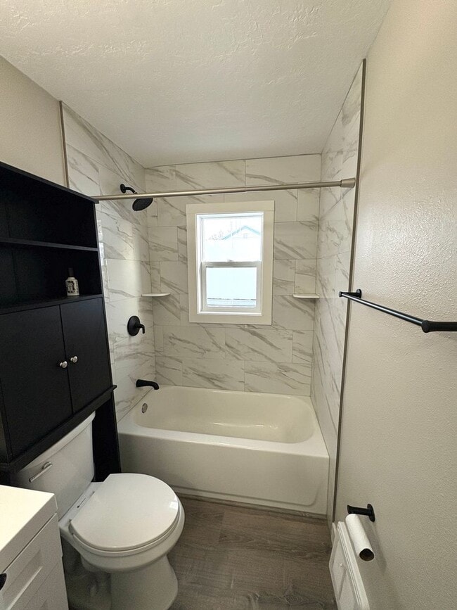 Building Photo - 2 bedroom home for rent