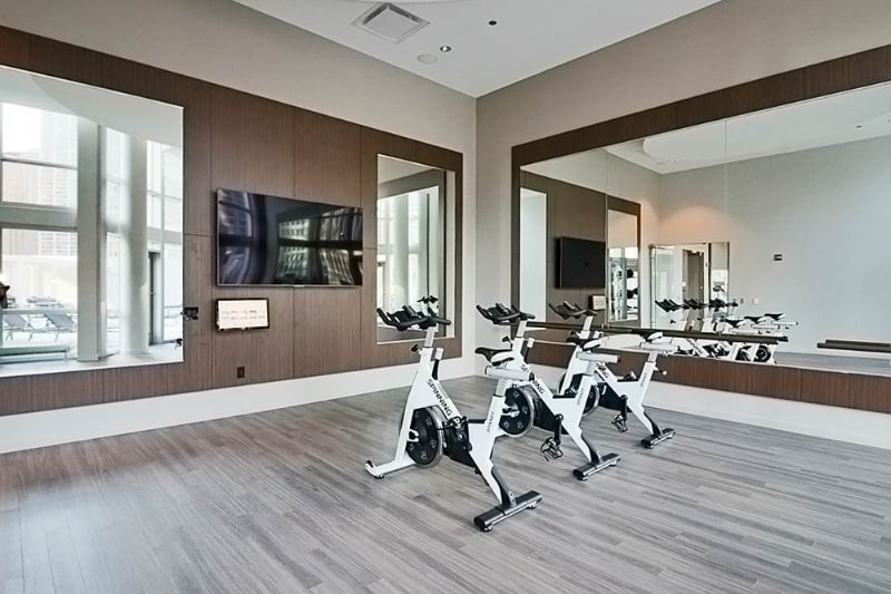 Building Photo - 461 N Park Dr