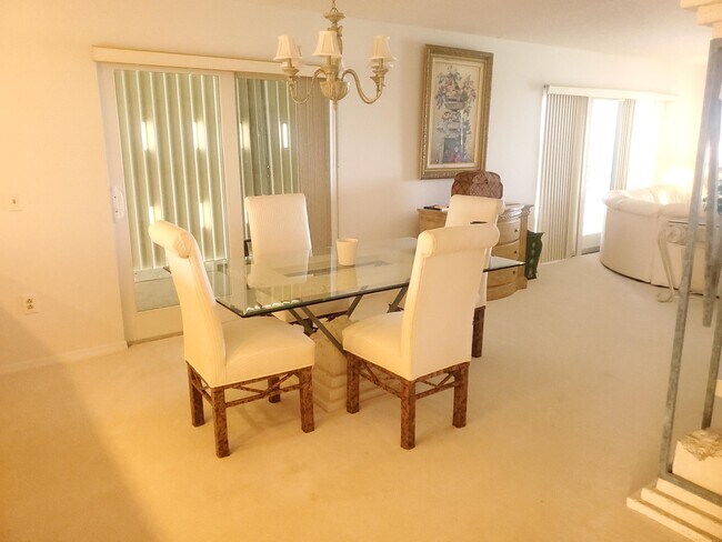 Building Photo - 10980 S Ocean Dr