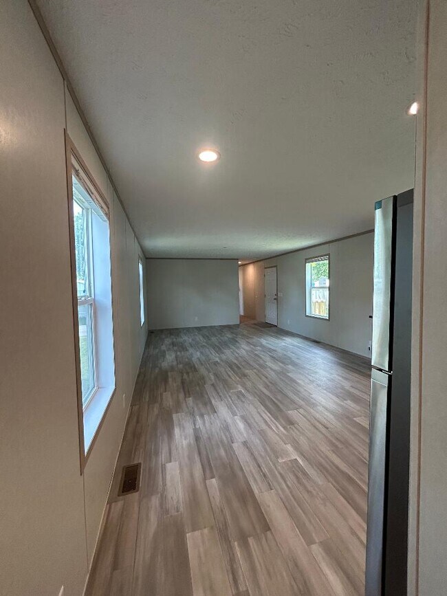 Building Photo - 5900 Osage Rd