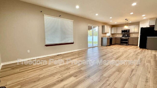 Building Photo - 6587 N Harris Hawk Ln