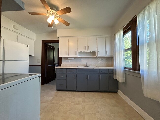 Building Photo - 4406 Gifford Ave