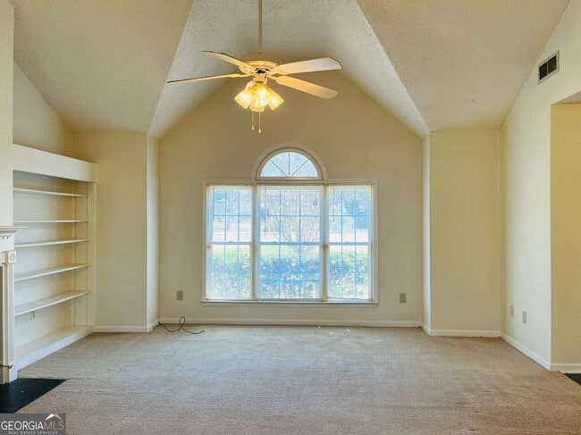 Building Photo - 155 Woodstream Dr