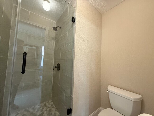 Building Photo - 2131 Greencove Ln