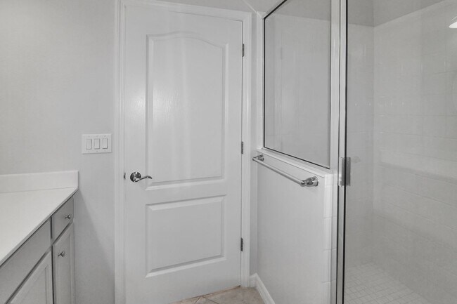 Building Photo - Milano Annual Home for Rent