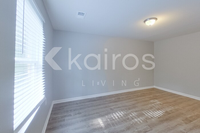 Building Photo - 318 Sunrise Cir