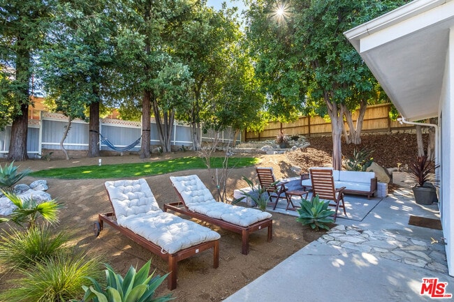 Building Photo - 23826 Burbank Blvd