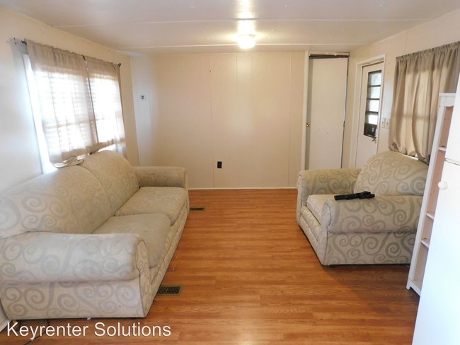 Building Photo - 2 br, 1 bath House - 3651 Old Greenville Road