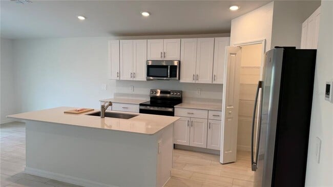 Building Photo - 1629 Tropical Oasis Ave