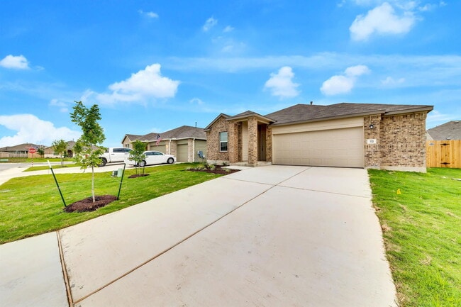 Building Photo - 113 River Rise Rd