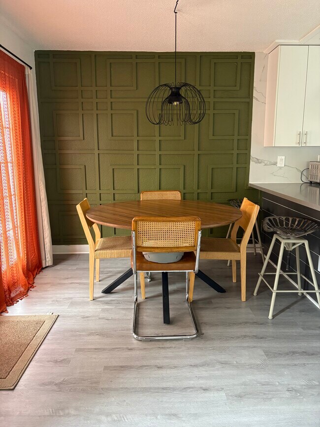 Building Photo - 3397 Bancroft Cir