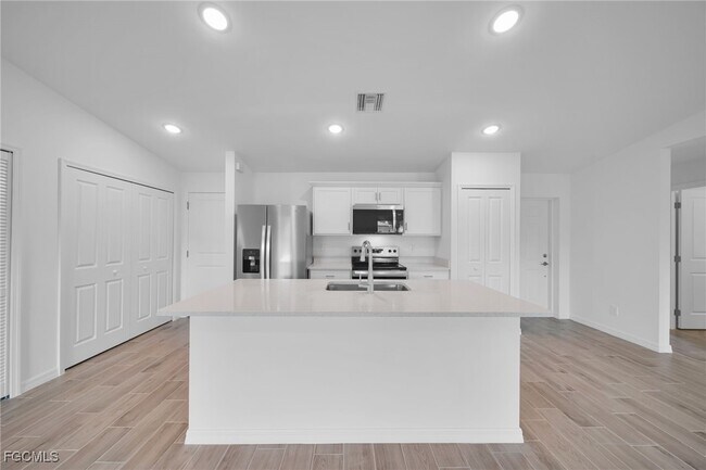 Building Photo - 3010 11th St SW