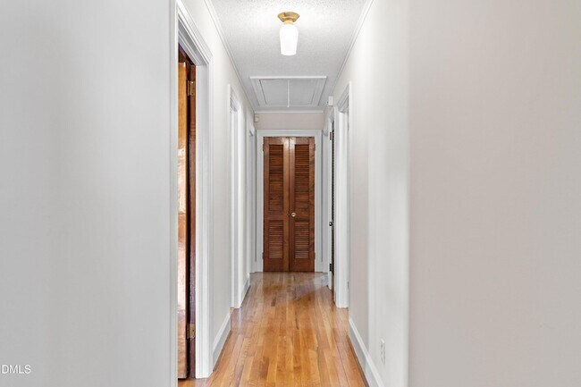 Building Photo - 1114 S 2nd St