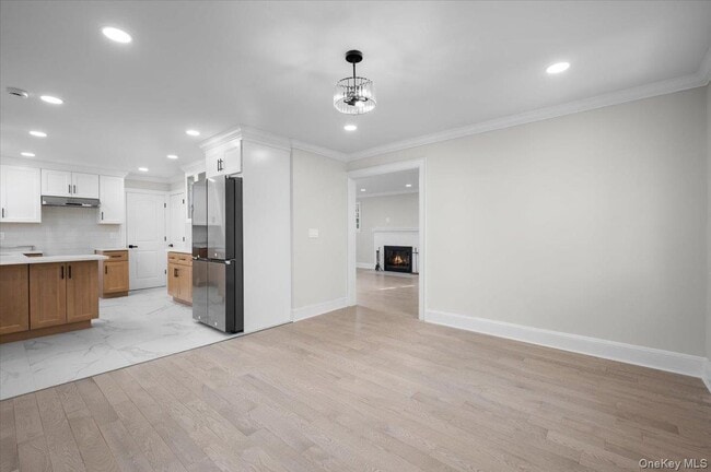 Building Photo - 28 Cross St