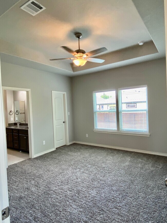 Building Photo - 1512 Dansby St