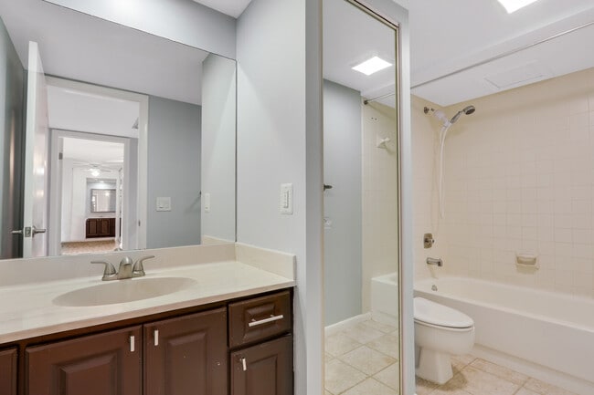 Building Photo - 803 8th Terrace