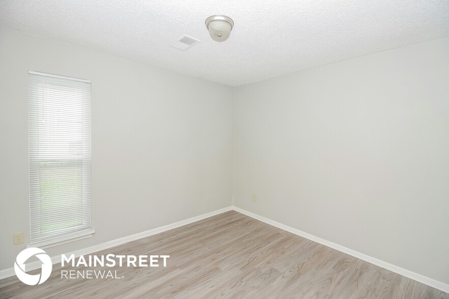 Building Photo - 4405 Indian Trail Dr