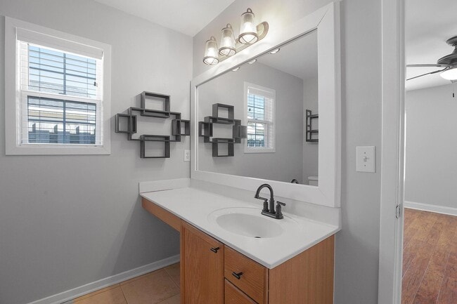 Building Photo - House for Rent in Wilmington with Fenced yard!