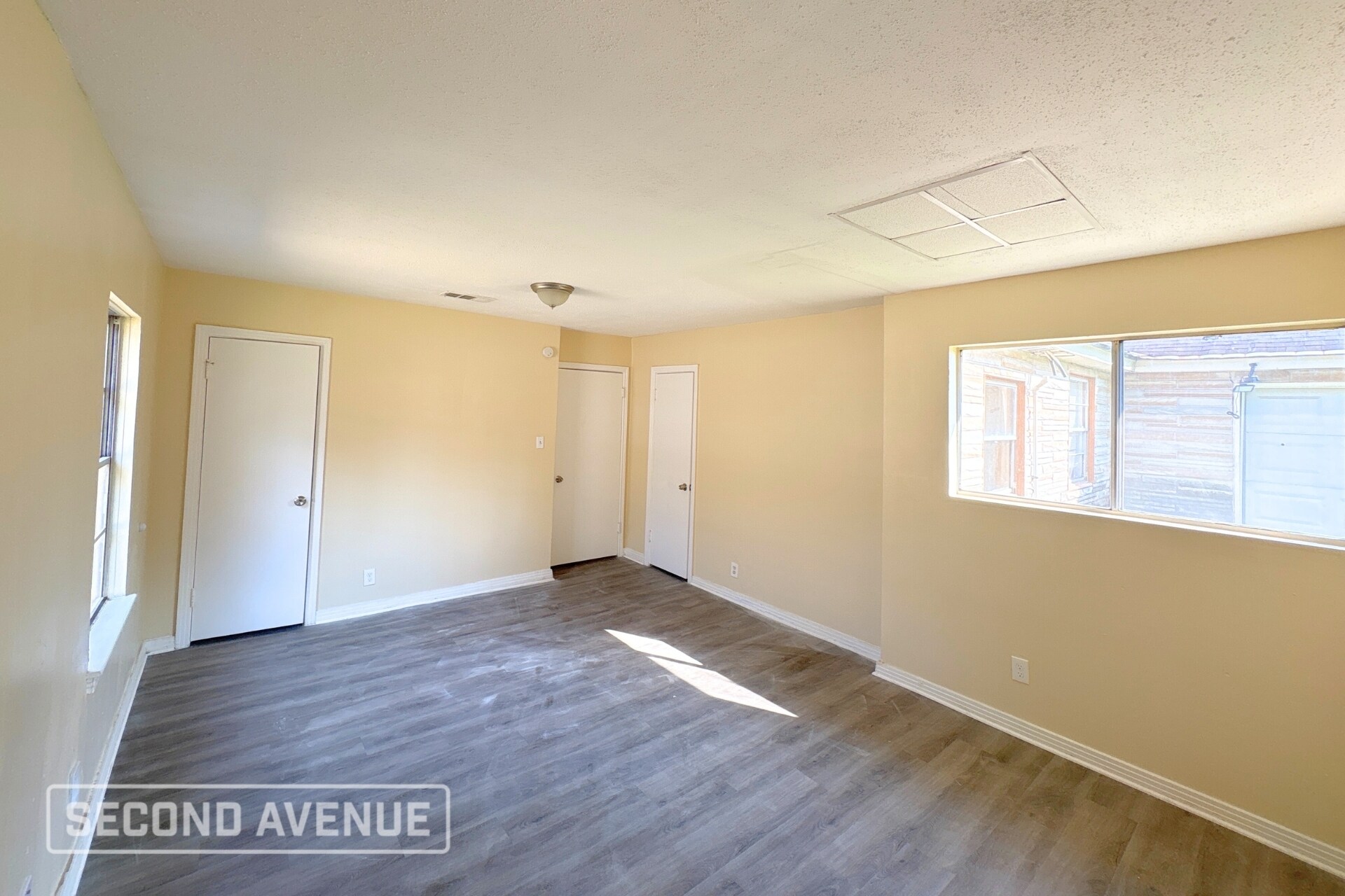 Building Photo - 607 Ahrens St