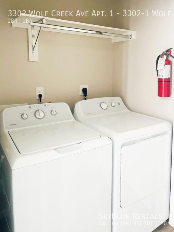 Building Photo - 3302 Wolf Creek Ave